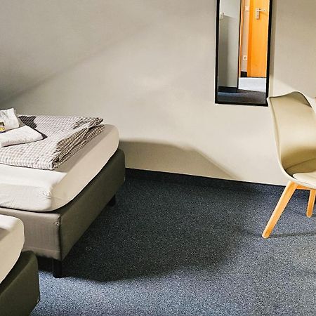 Novitel Pension Pliening - Muenchen Messe Exteriör bild